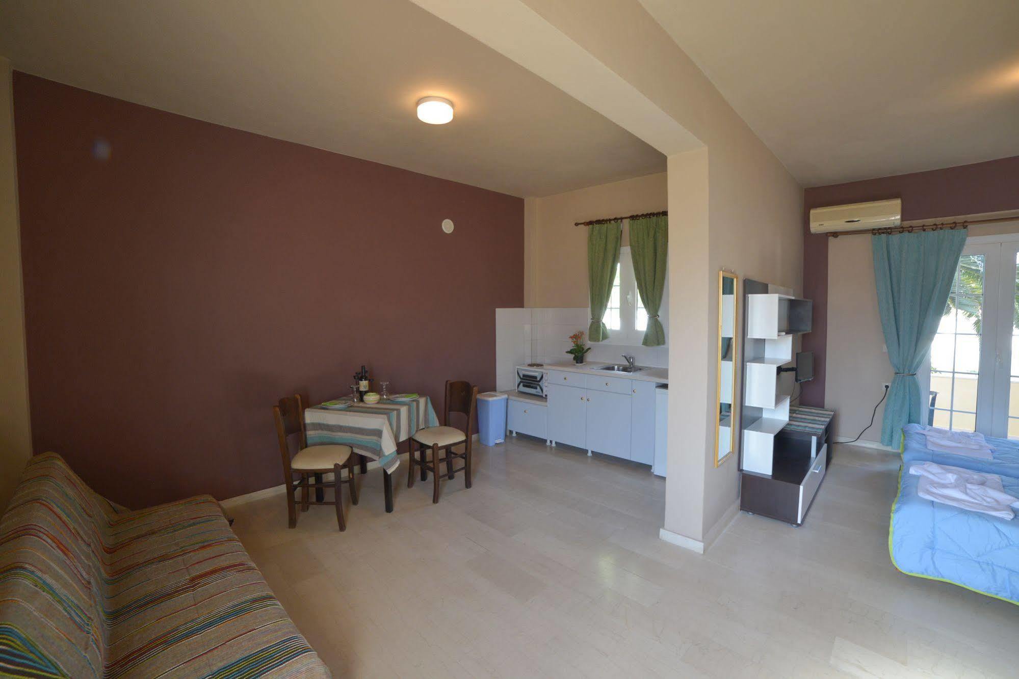 Natural Blue Suites Sidárion Extérieur photo